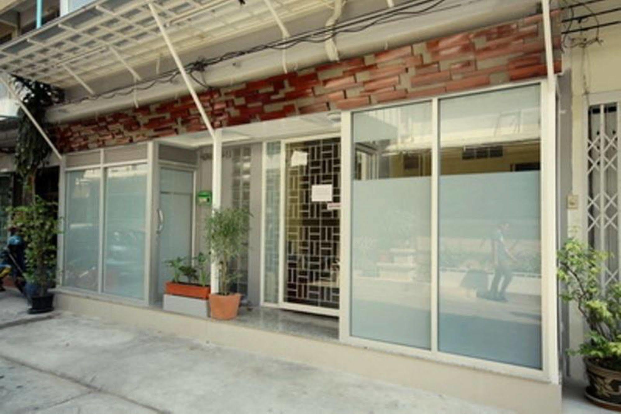 Nine Place Sukhumvit 40 Bangkok Bagian luar foto